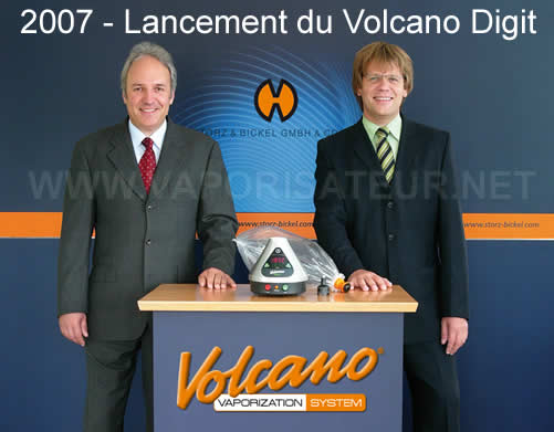 Lancement du vaporizer Volcano Digital - le frère digitalisé du Volcano Classic en 2007 par Storz and Bickel